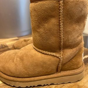 Toddler Uggs - size 11